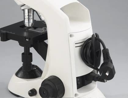 Biologiczny mikroskop biologiczny 1000x z okularem 20 mm